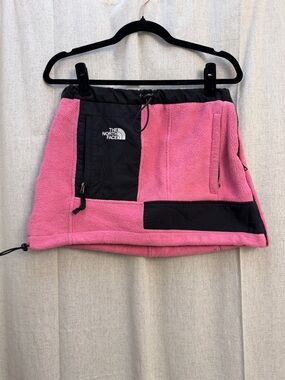 The North Face x Frankie Collective reworked Pink Fleece Mini snow Skirt small